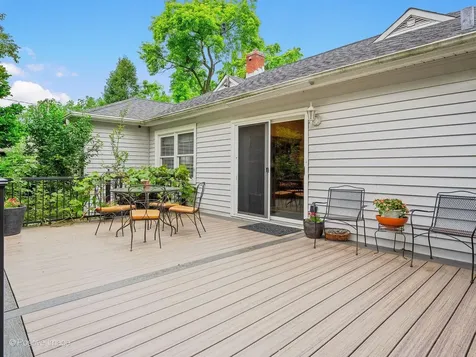 449 Arbor Avenue West Chicago IL 60185