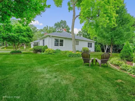 449 Arbor Avenue West Chicago IL 60185