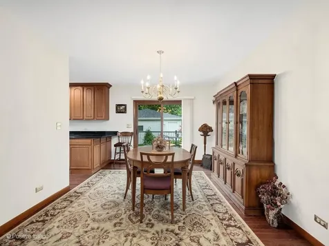 449 Arbor Avenue West Chicago IL 60185
