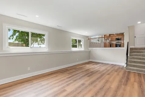 619 Dartmoor Drive Crystal Lake IL 60014