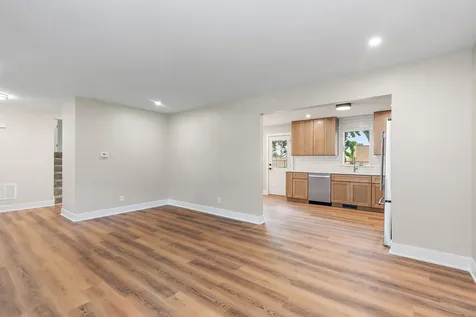 619 Dartmoor Drive Crystal Lake IL 60014
