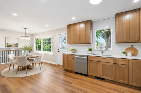 619 Dartmoor Drive Crystal Lake IL 60014
