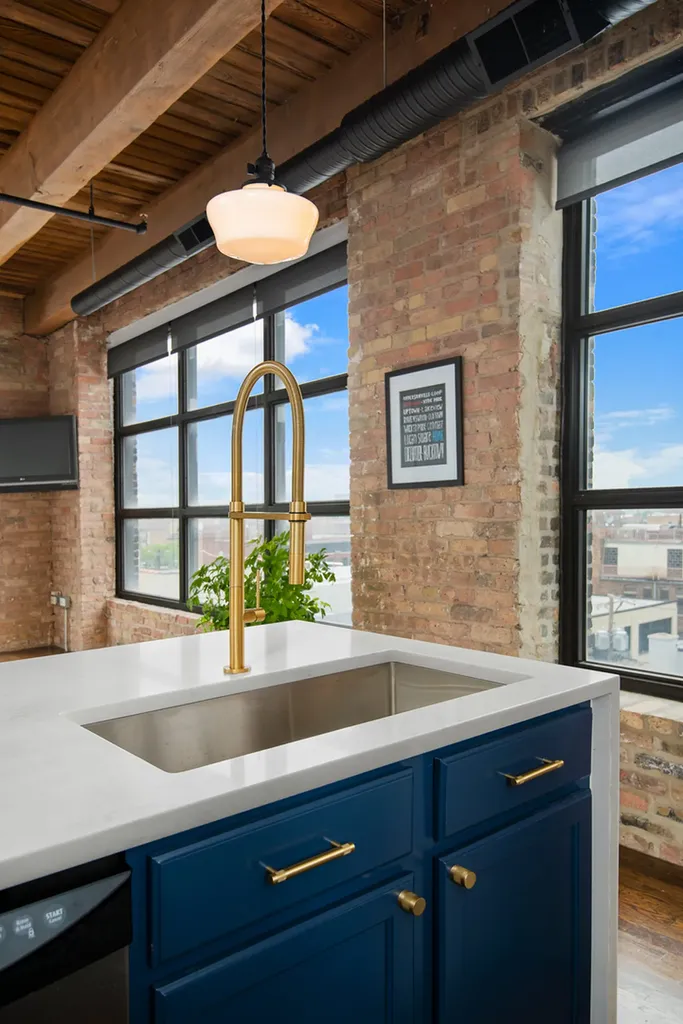 106 North Aberdeen Street Chicago IL 60607