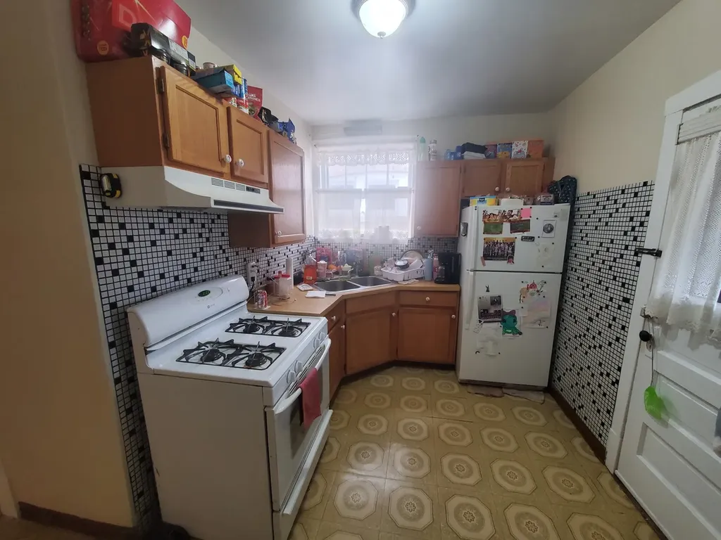 4158 West Wellington Avenue Chicago IL 60641