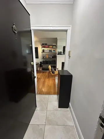 639 West Roscoe Street Chicago IL 60657