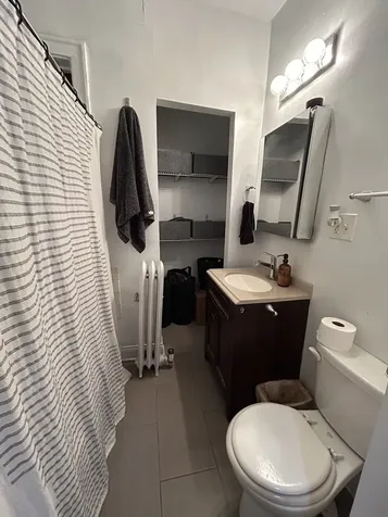 639 West Roscoe Street Chicago IL 60657