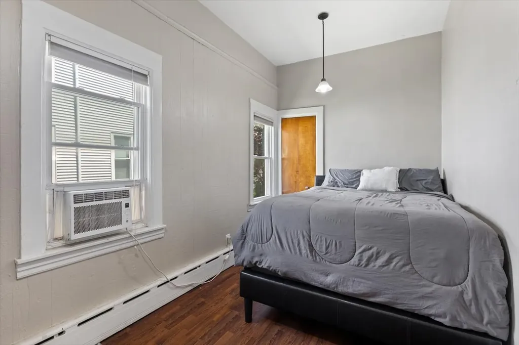 3020 North Francisco Avenue Chicago IL 60618