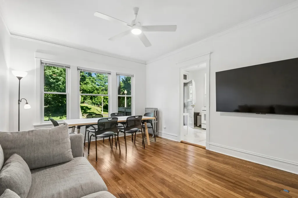 5463 South Ellis Avenue Chicago IL 60615