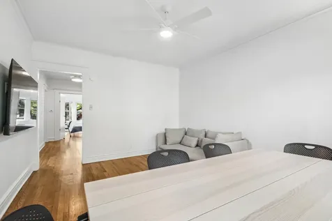 5463 South Ellis Avenue Chicago IL 60615