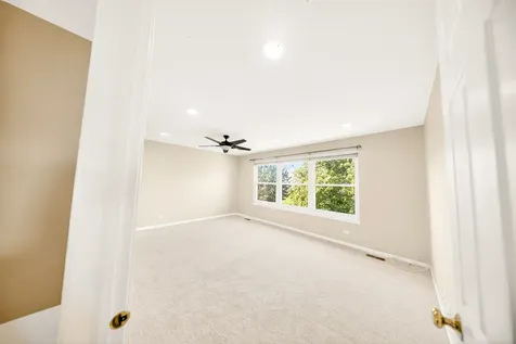 1249 Mallard Lane Hoffman Estates IL 60192