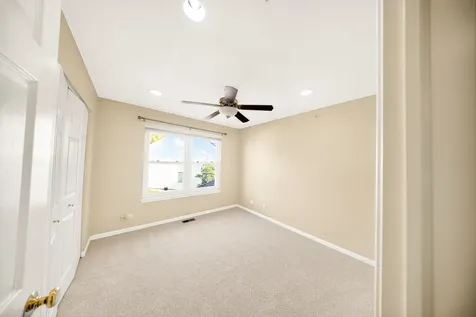 1249 Mallard Lane Hoffman Estates IL 60192
