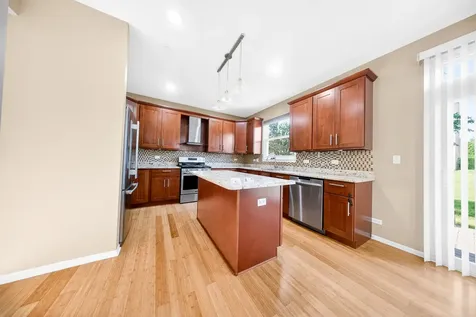 1249 Mallard Lane Hoffman Estates IL 60192