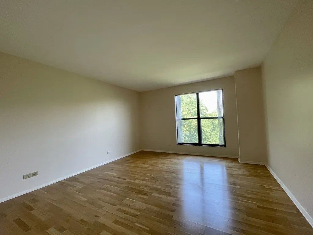 511 Aurora Avenue Naperville IL 60540