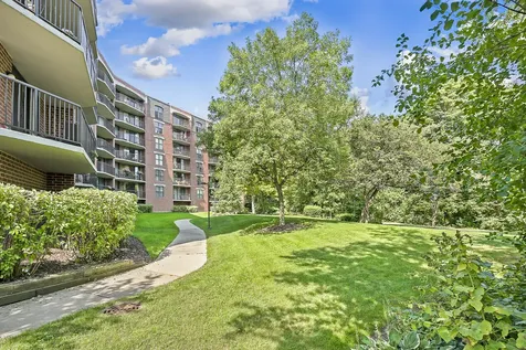 511 Aurora Avenue Naperville IL 60540