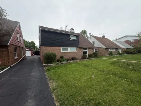 4316 Elm Avenue Lyons IL 60534