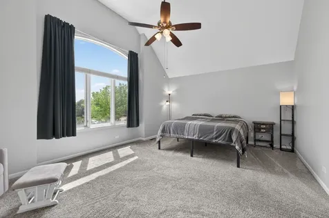 1051 West Sutton Court Palatine IL 60067