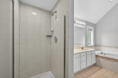 1051 West Sutton Court Palatine IL 60067
