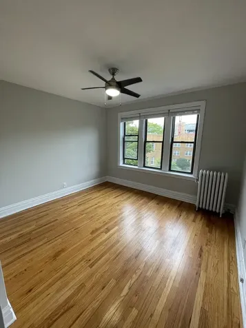 635 West Roscoe Street Chicago IL 60657