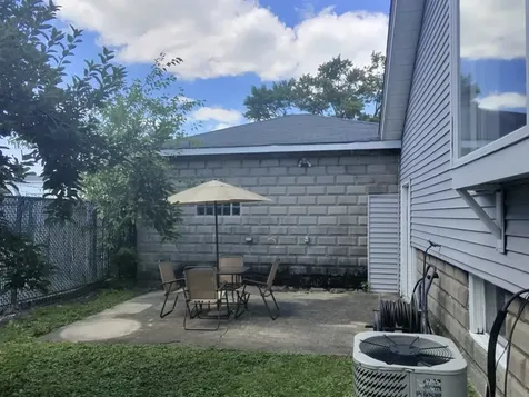 246 East 161st Place South Holland IL 60473
