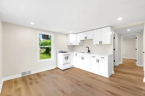 34069 North Hainesville Road Round Lake IL 60073