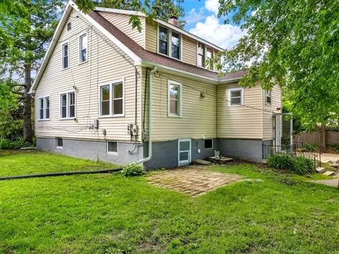 34069 North Hainesville Road Round Lake IL 60073