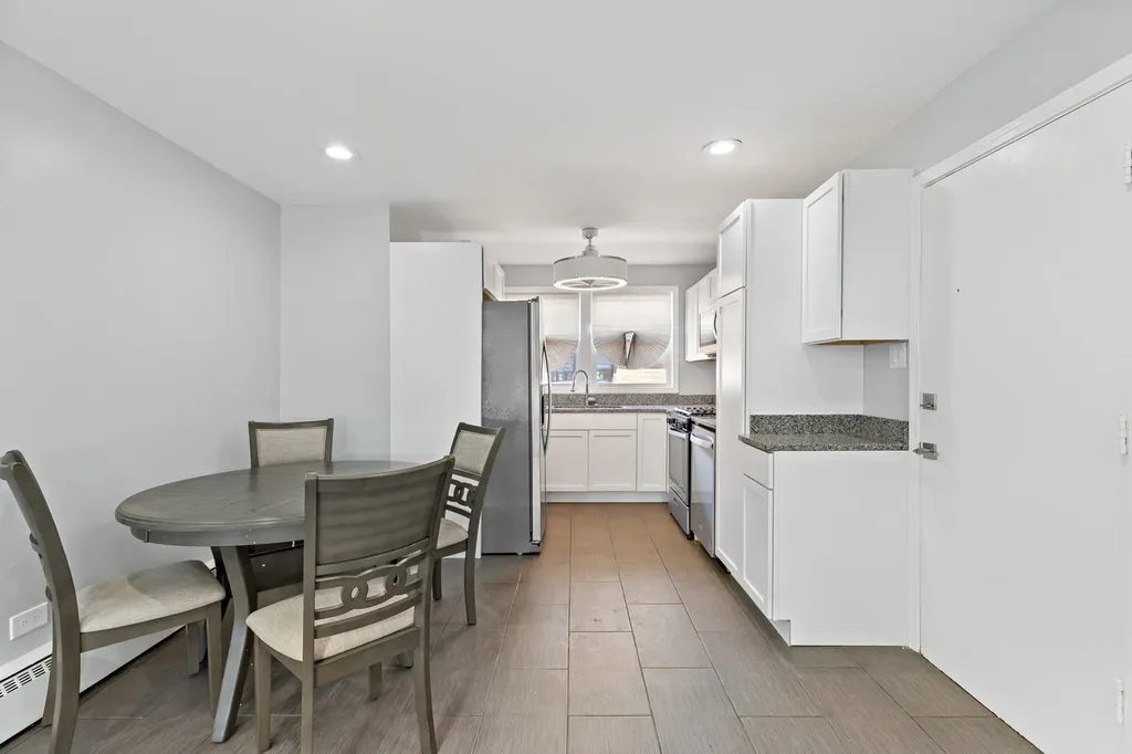 9211 South Cottage Grove Avenue Chicago IL 60619