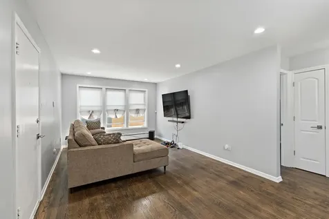 9211 South Cottage Grove Avenue Chicago IL 60619