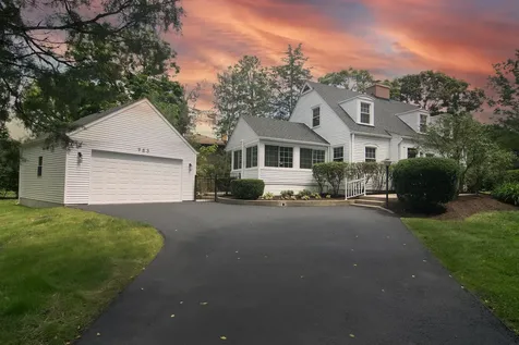 983 Harvard Court Highland Park IL 60035