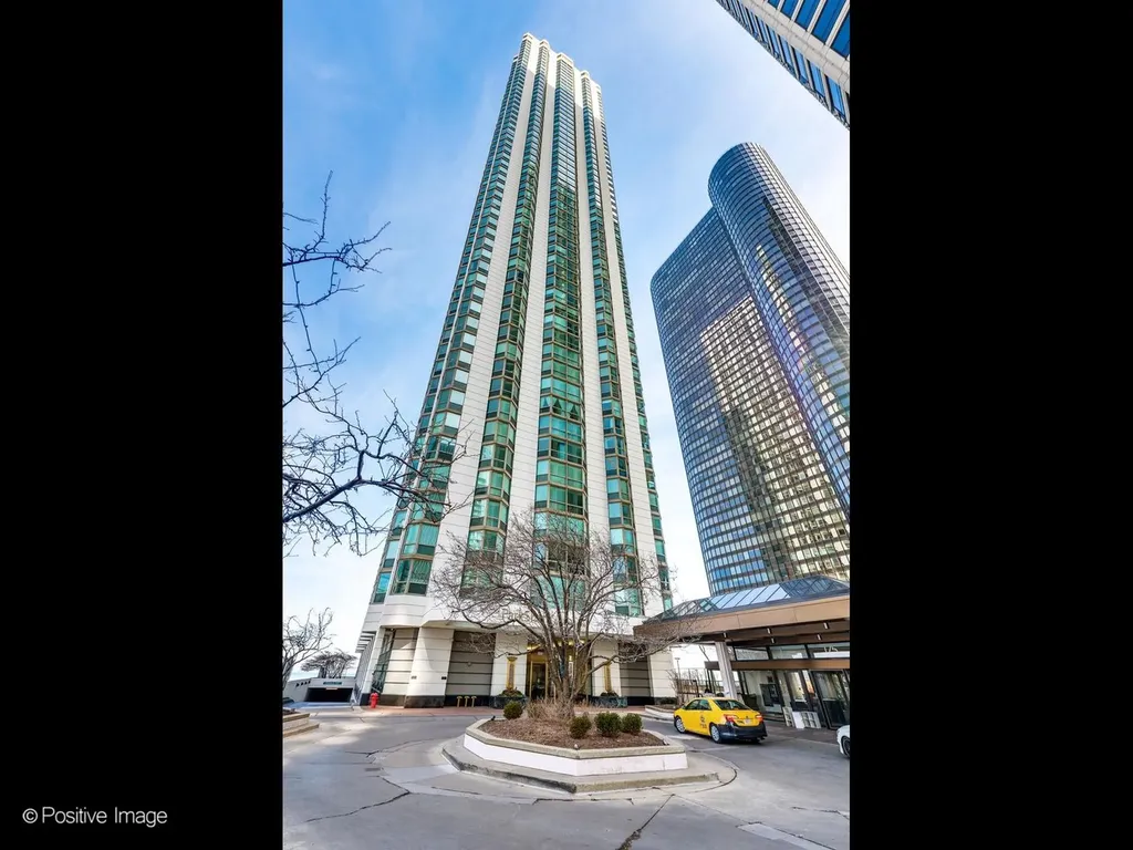 195 North Harbor Drive Chicago IL 60601