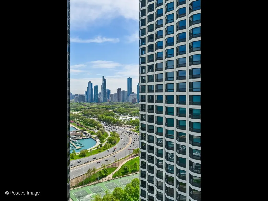 195 North Harbor Drive Chicago IL 60601