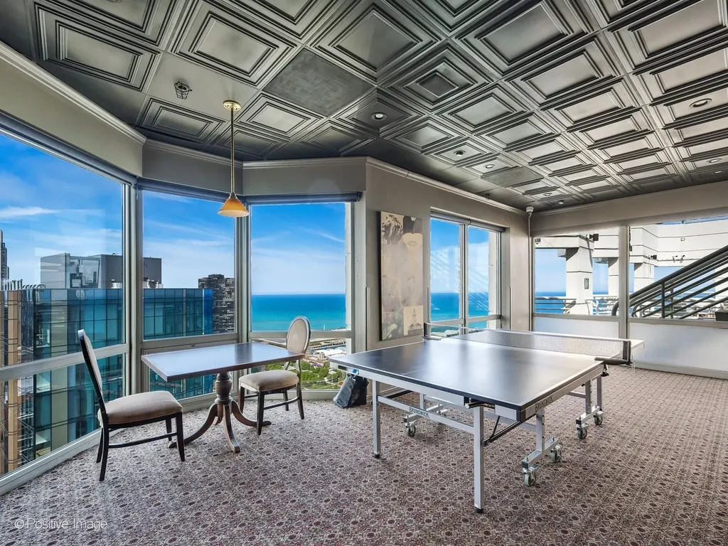 195 North Harbor Drive Chicago IL 60601