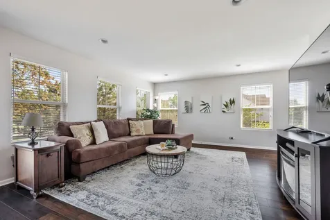 668 Acadia Circle Crystal Lake IL 60014