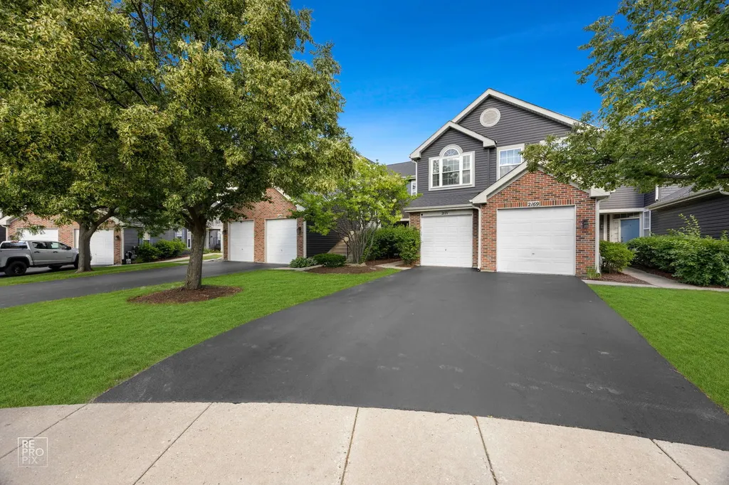 2171 Lake Ridge Drive Glendale Heights IL 60139