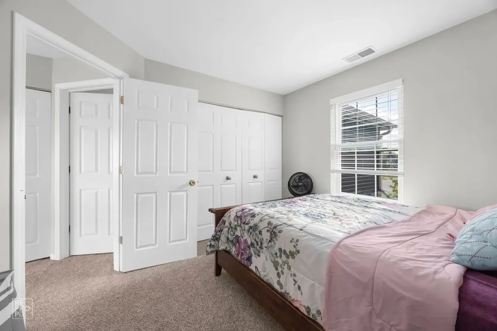 2171 Lake Ridge Drive Glendale Heights IL 60139