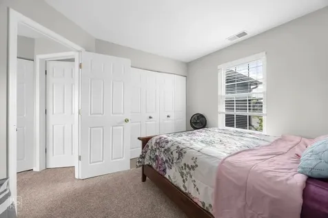 2171 Lake Ridge Drive Glendale Heights IL 60139