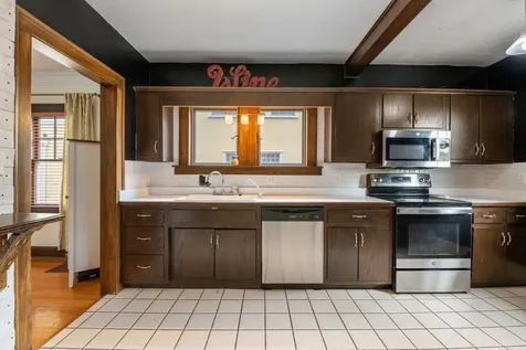 816 Paris Avenue Rockford IL 61107