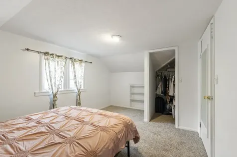 816 Paris Avenue Rockford IL 61107