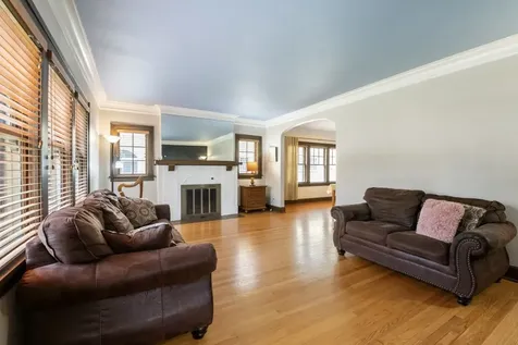 816 Paris Avenue Rockford IL 61107