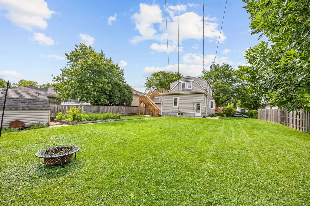 548 Prairie Avenue Downers Grove IL 60515