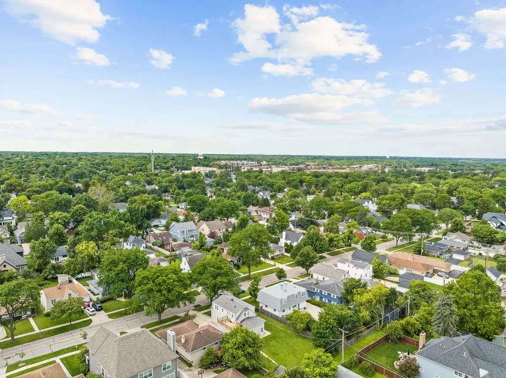 548 Prairie Avenue Downers Grove IL 60515