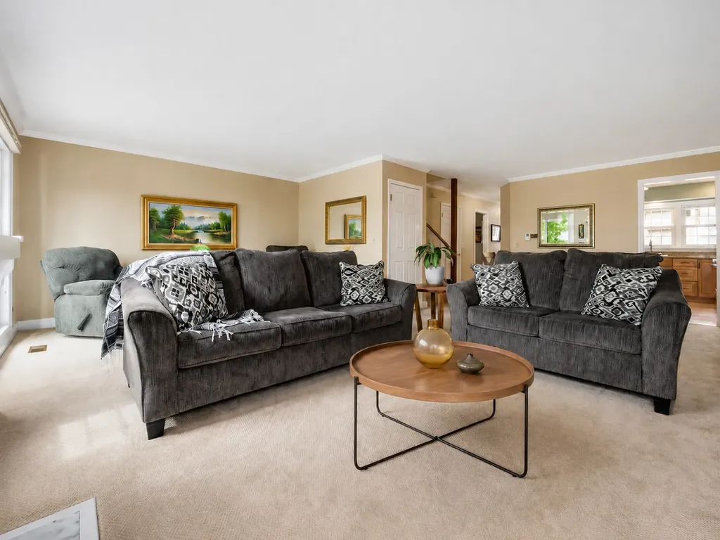 1150 Oakview Drive Wheaton IL 60187