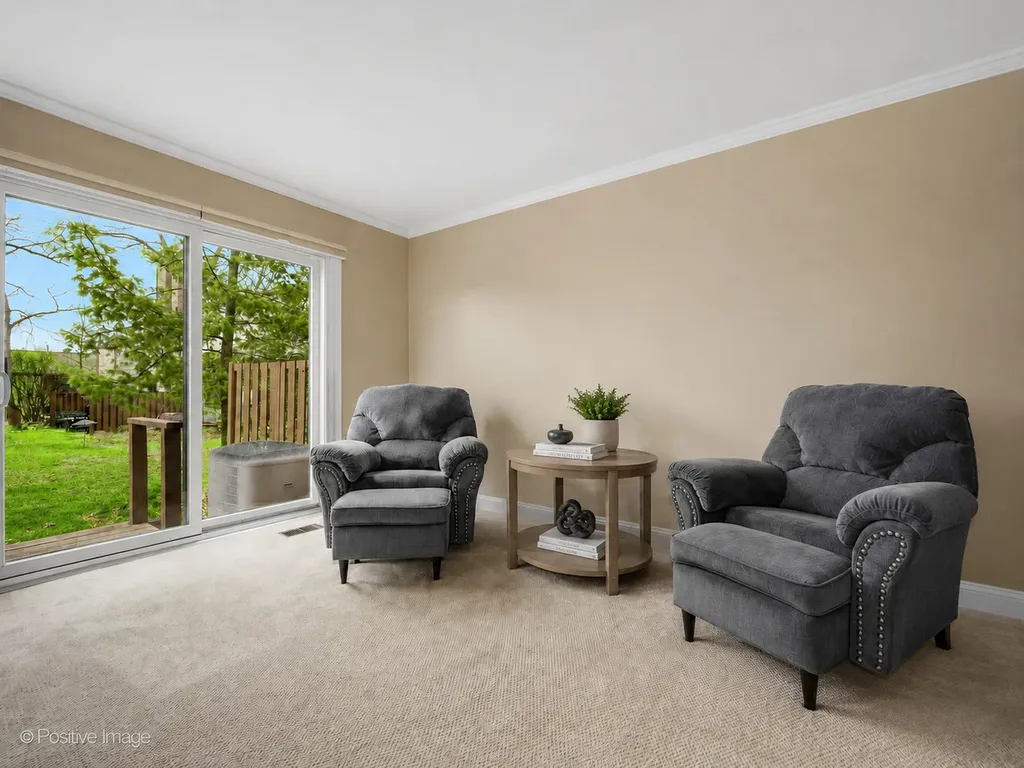 1150 Oakview Drive Wheaton IL 60187