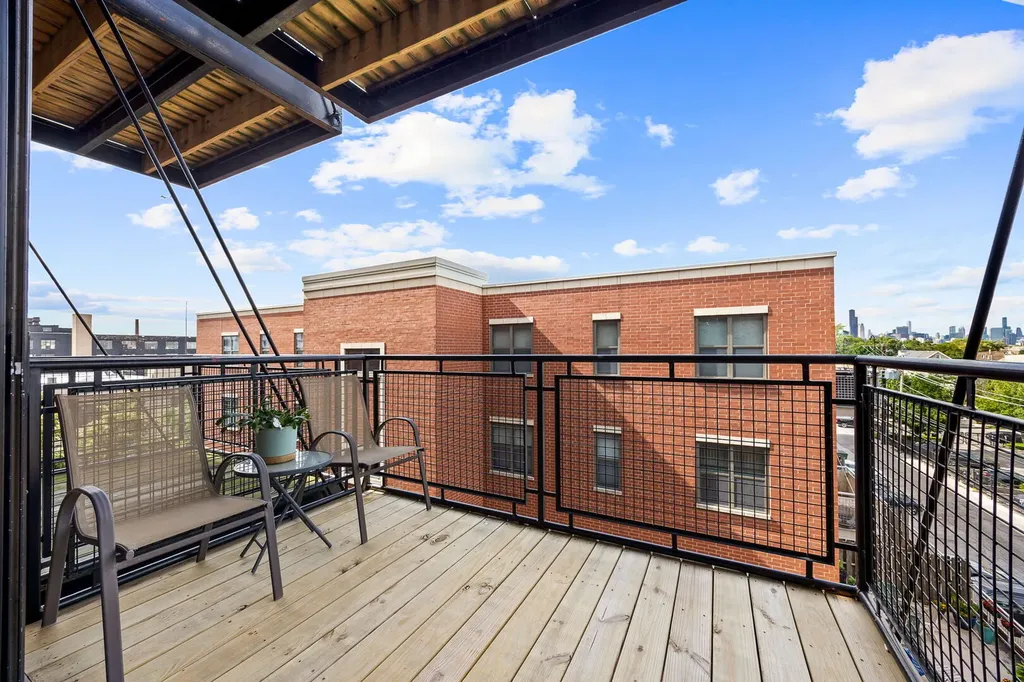 974 West 35th Place Chicago IL 60609