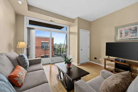 974 West 35th Place Chicago IL 60609