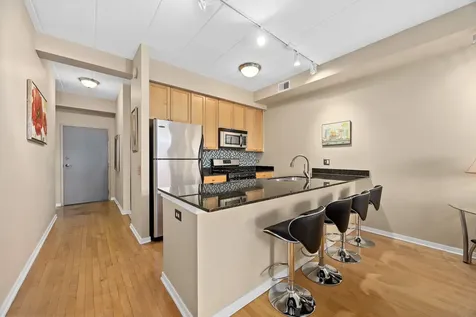 974 West 35th Place Chicago IL 60609
