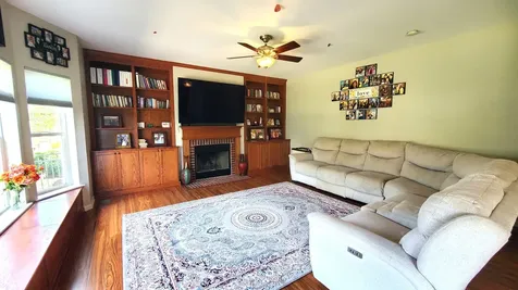 40W216 Chapman Court Geneva IL 60134