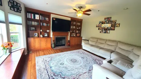 40W216 Chapman Court Geneva IL 60134