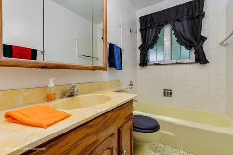8807 Beechnut Road Hickory Hills IL 60457
