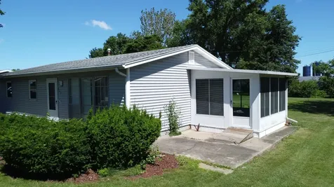 625 West Blue Street Sheldon IL 60966