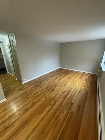 541 West Oakdale Avenue Chicago IL 60657
